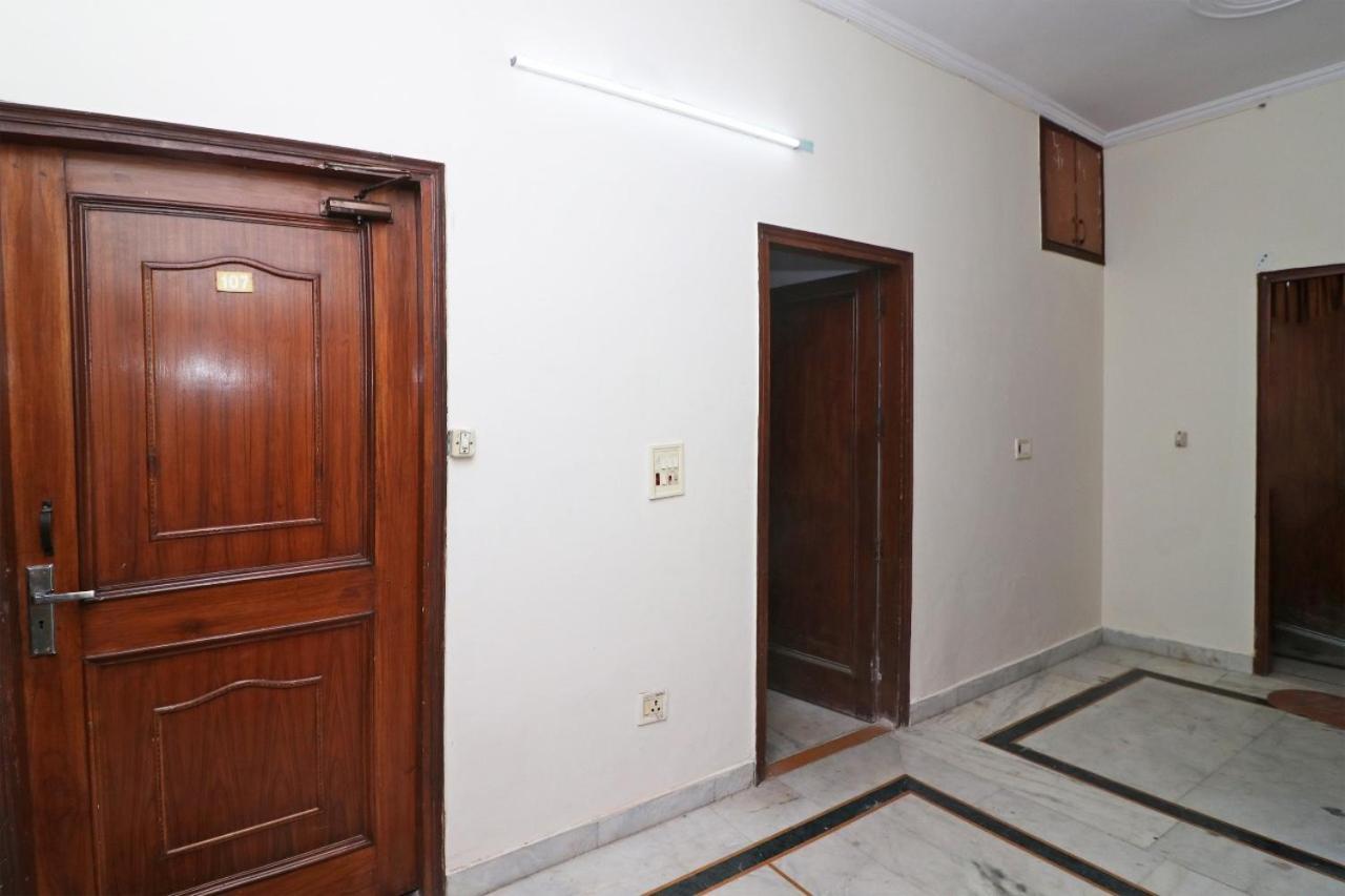 Hari Villa Residency --Near Noida Indoor Stadium Exterior photo